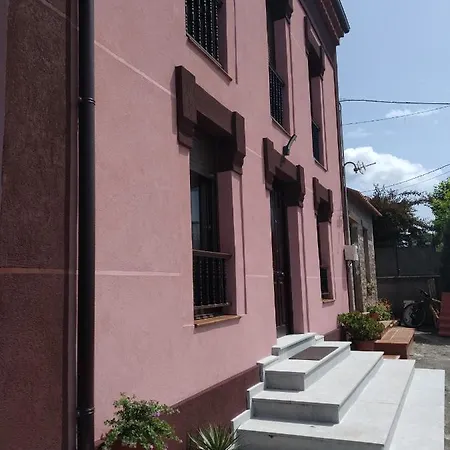 Feriehus Flor De San Martín de Podes